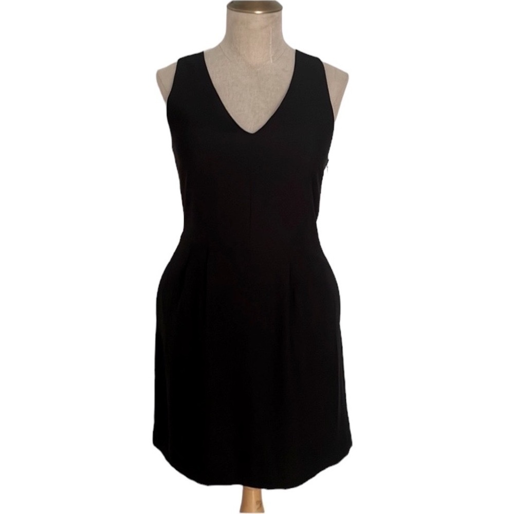Gorgeous Banana Republic black dress